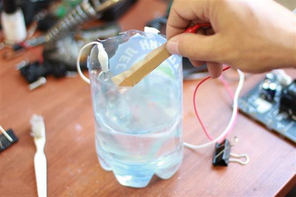 3D打印機(jī)DIY改裝過后 搖身一變成金屬激光切割機(jī)_e鍵3D打印服務(wù)